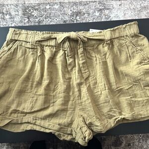 SO Women's Olive Soft Shorts
